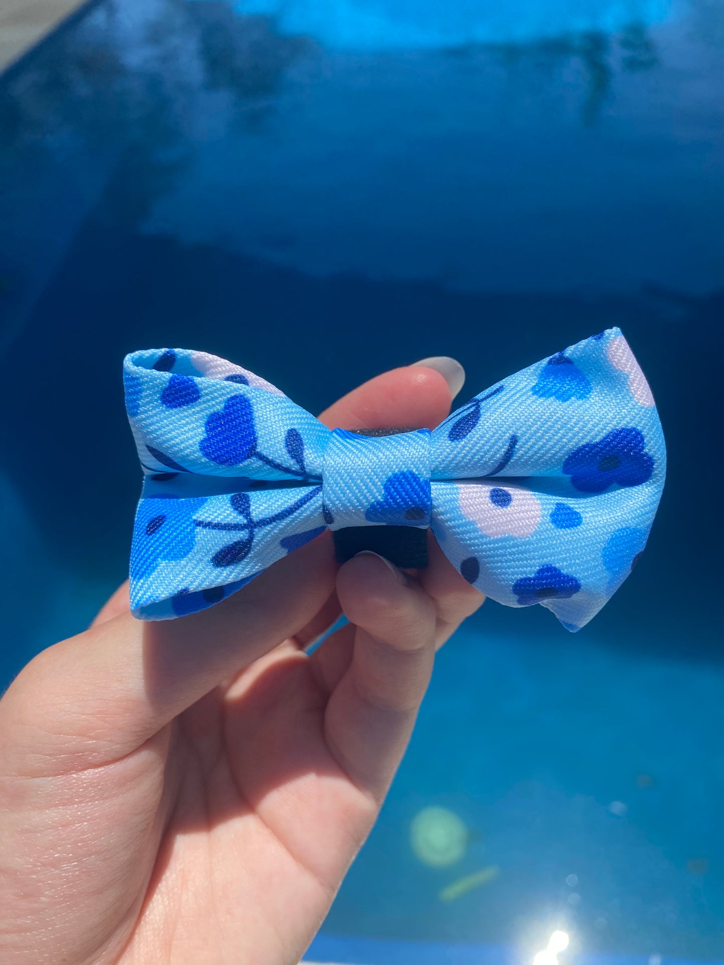 "Blueberry Bloom" Tiffany Bowtie