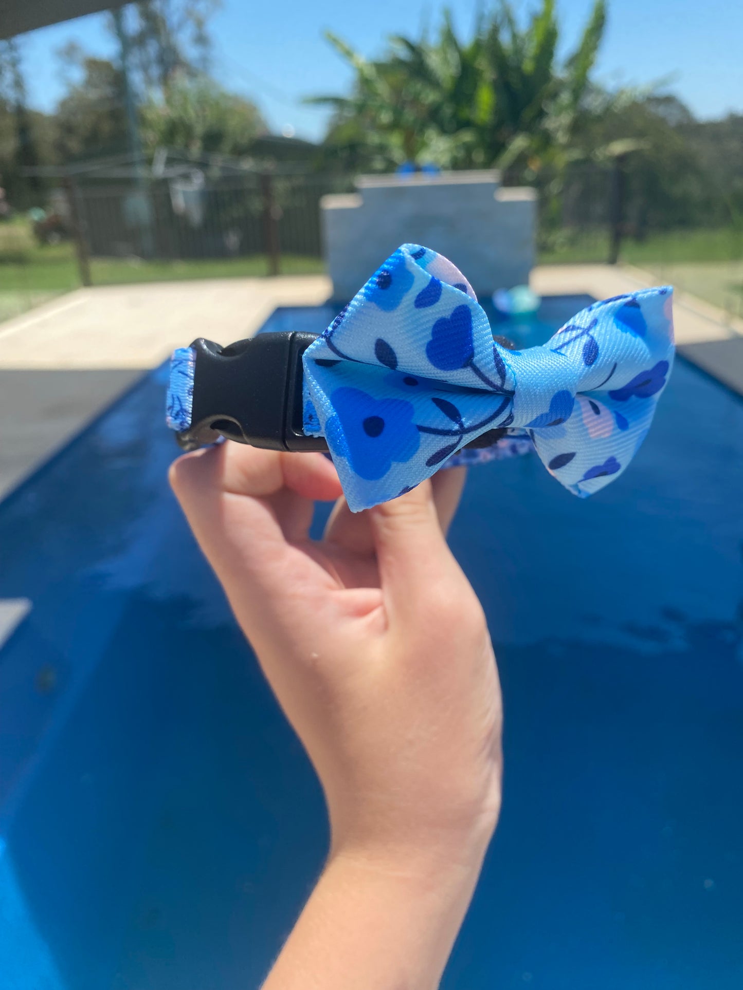 "Blueberry Bloom" Tiffany Bowtie